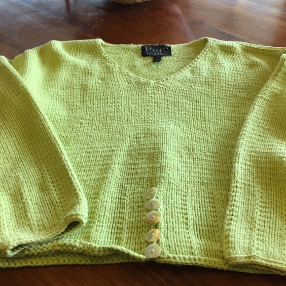Sweater - Picture 4 of 6